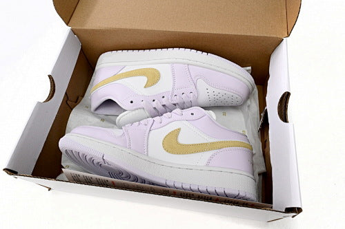 Air Jordan 1 Low