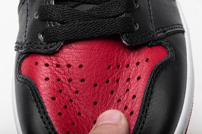 Air Jordan 1 High « Banned »
