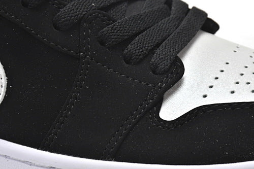 Air Jordan 1 Low Diamond