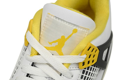 AIR JORDAN 4