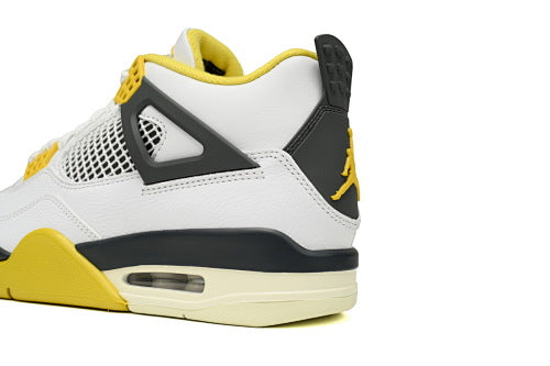 AIR JORDAN 4